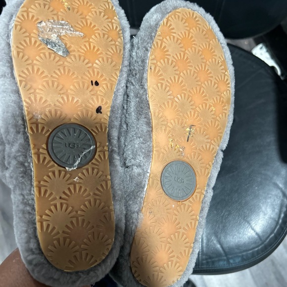 UGG  Fluff Yeah Soft Gray  Slides size 9 - Picture 7 of 11